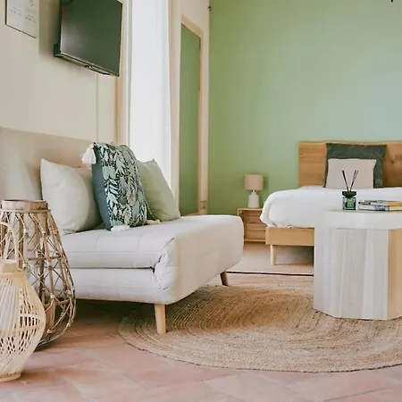 Appartement Moodwest Cottage, At 15 Minutes Sirone